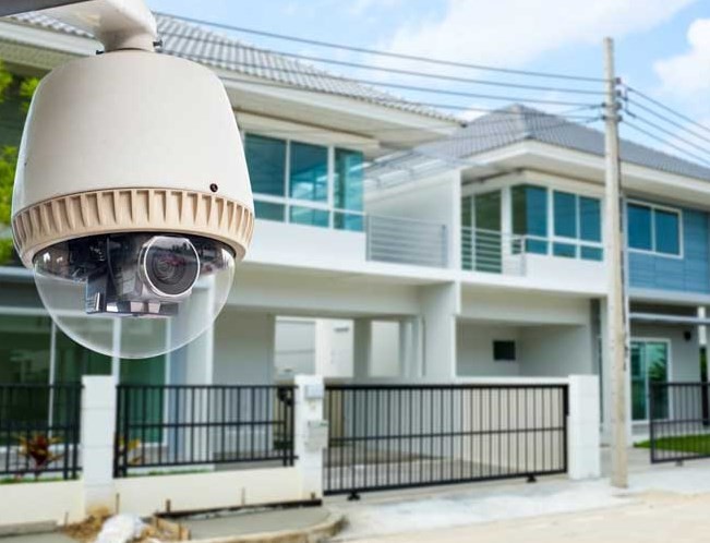 Kamera CCTV kini telah banyak digunakan, tidak hanya untuk kebutuhan perusahaan, kantor, agensi, toko, tetapi juga untuk 